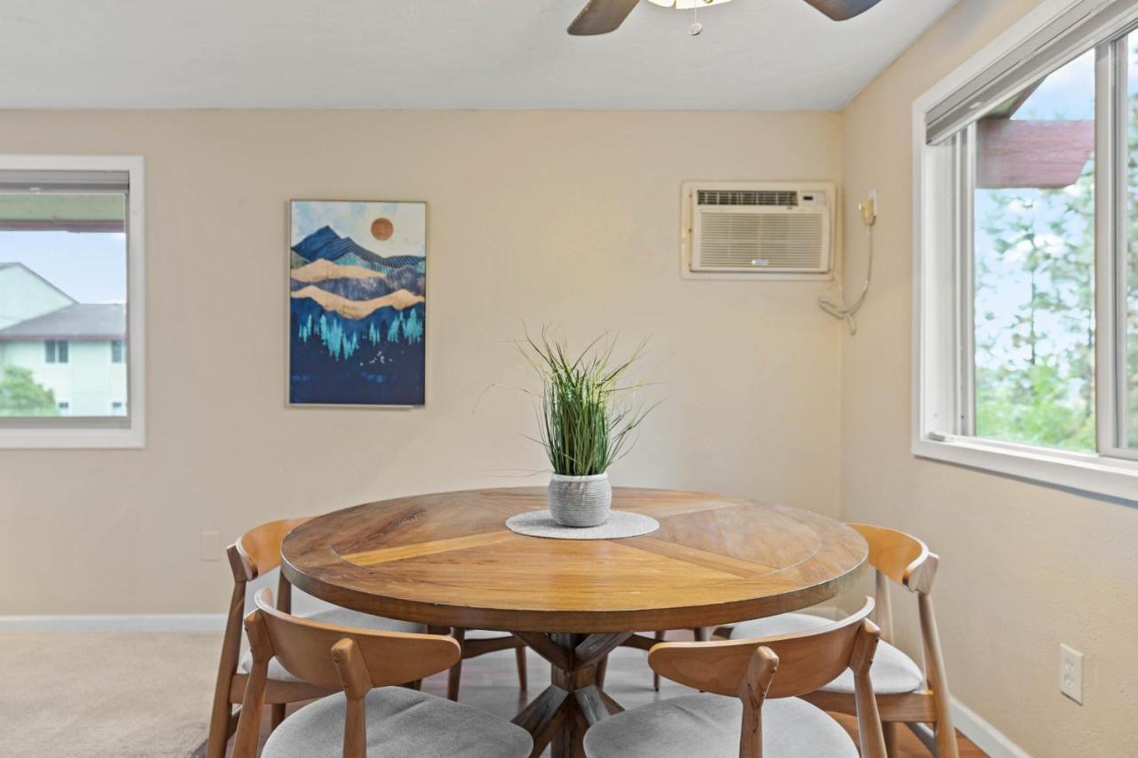 Modern Amenities Gas Fireplace Location